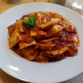 La Pianca - Ravioles con filetto - Bistros Near Me - Buenos Aires, C La Pianca - Ravioles con filetto - Bistros Near Me - Buenos Aires, C
