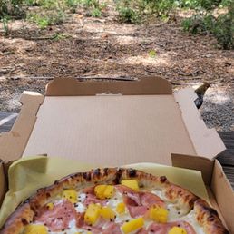 Hawaiian Pizza