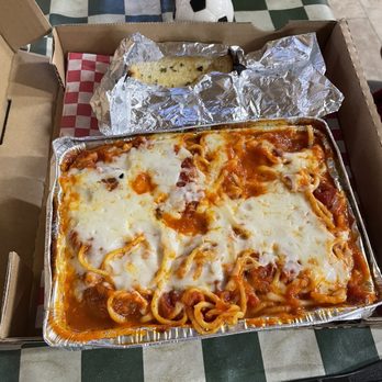 Too Fat Sandwiches - Spaghetti and meatballs, came with a slice of garlic toast - Sandwiches Near Me - Bakersfield, California Too Fat Sandwiches - Spaghetti and meatballs, came with a slice of garlic toast - Sandwiches Near Me - Bakersfield, California
