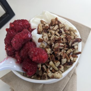 Pinkberry - Pinkberry in the McNamara terminal at DTW - Ice Cream & Frozen Yogurt Near Me - Detroit, Michigan Pinkberry - Pinkberry in the McNamara terminal at DTW - Ice Cream & Frozen Yogurt Near Me - Detroit, Michigan