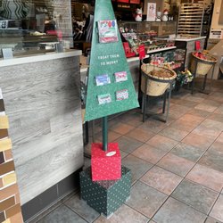Starbucks - Very cute