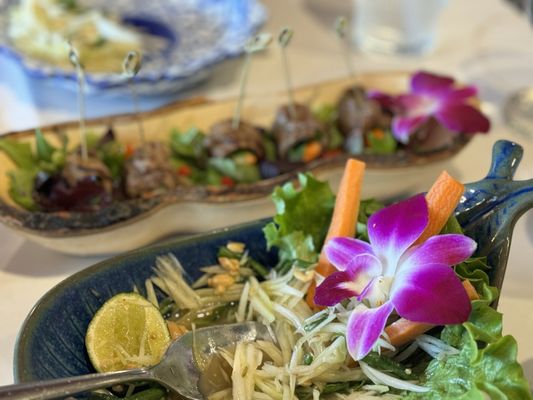 Osha Thai Restaurant and Bar (Embarcadero) by null