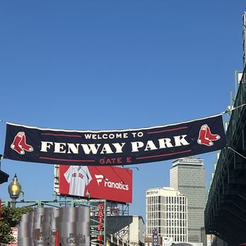 Fenway Park - Stadiums & Arenas Near Me - Boston, Massachusetts Fenway Park - Stadiums & Arenas Near Me - Boston, Massachusetts
