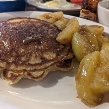 Cracker Barrel Old Country Store - Breakfast & Brunch Near Me - Sullivan, Missouri Cracker Barrel Old Country Store - Breakfast & Brunch Near Me - Sullivan, Missouri