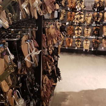 Primark - Accessories Near Me - King of Prussia, Pennsylvania Primark - Accessories Near Me - King of Prussia, Pennsylvania