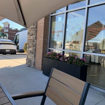 Tous Les Jours - Outside - Bakeries Near Me - Troy, Michigan Tous Les Jours - Outside - Bakeries Near Me - Troy, Michigan