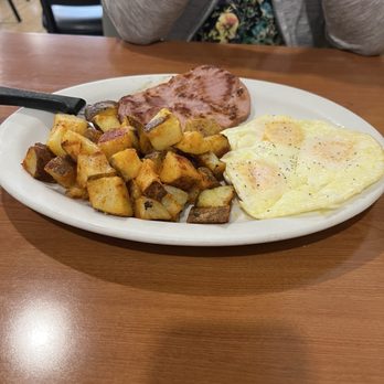 House of Eggs - My friend ordered the Ham & Eggs. She loved it! - Sandwiches Near Me - Colton, California House of Eggs - My friend ordered the Ham & Eggs. She loved it! - Sandwiches Near Me - Colton, California