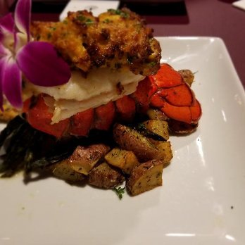 Frozay RVA - Lobster Imperial with roasted red pepper and asparagus - New American Near Me - Richmond, Virginia