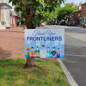 Burlington Press - Thank You Frontliners Yard Sign - Printing Services Near Me - Burlington, New Jersey