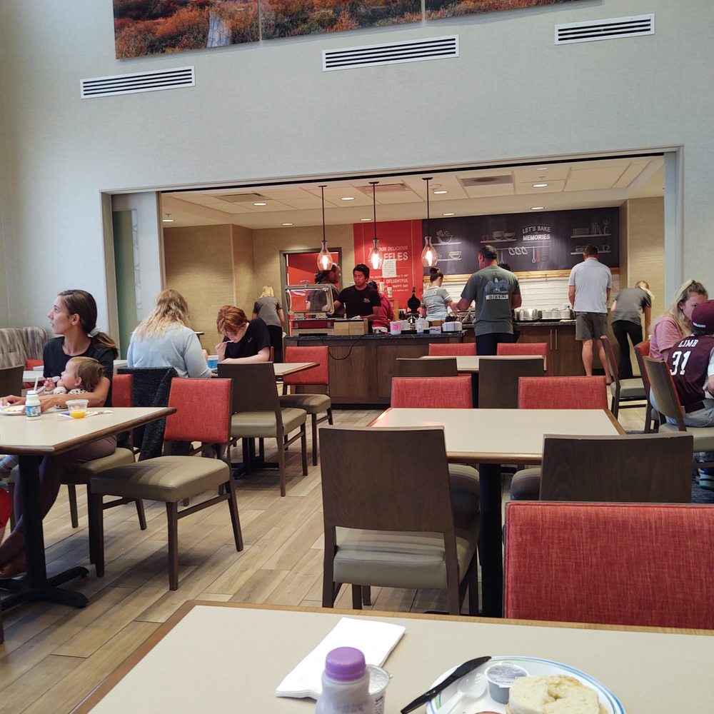 Hampton Inn & Suites Rexburg - Breakfast served - Hotels Near Me - Rexburg, Idaho Hampton Inn & Suites Rexburg - Breakfast served - Hotels Near Me - Rexburg, Idaho