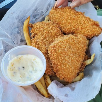 Grizzly Tuna - Large order with fries. - Fish & Chips Near Me - Seaside, Oregon