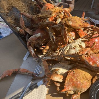 Cantler's Riverside - Seafood Near Me - Annapolis, Maryland