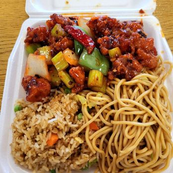 Hong Kong Express - Dine in 1-entree plate with Kung Pao Chicken, Fried Rice, and Chow Mein. Pretty good stuff - Chinese Near Me - Duarte, California