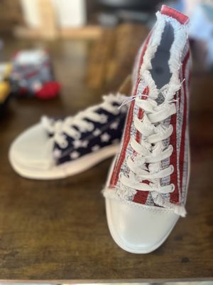 Photo of Grays Hollow - Mooresville, IN, US. Patriotic "chucks"