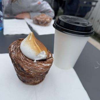 61hundred Bread - Ube cruffin - Bakeries Near Me - Santa Ana, California