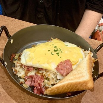 Smoky Yolk Cafe - Pastrami Hash - Breakfast & Brunch Near Me - Charleston, South Carolina Smoky Yolk Cafe - Pastrami Hash - Breakfast & Brunch Near Me - Charleston, South Carolina