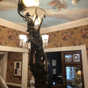 Ballastone Inn - Part of entry hall - Hotels Near Me - Savannah, Georgia