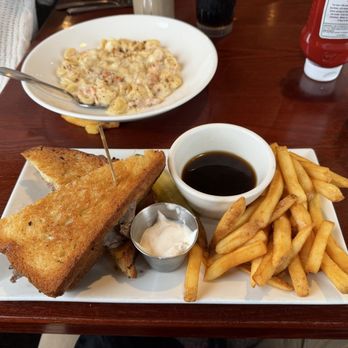 Salish Grill - SMOKED SALMON MAC & CHEESE and PRIME RIB & CHEDDAR* - American Near Me - Port Townsend, Washington Salish Grill - SMOKED SALMON MAC & CHEESE and PRIME RIB & CHEDDAR* - American Near Me - Port Townsend, Washington