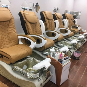 Miss Nails - Nail Salons Near Me - Chapel Hill, North Carolina