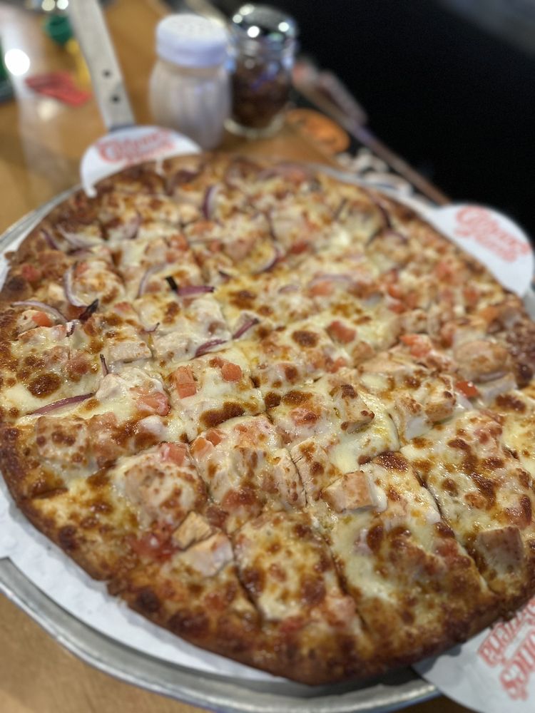 Carbone's Pizzeria Logo