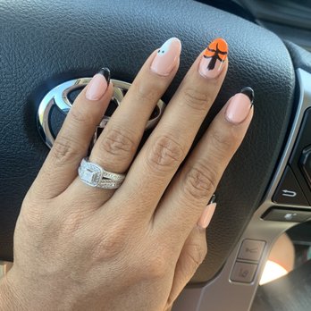 Nails 4 All - Nail Salons Near Me - Escondido, California