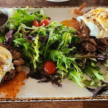 Madres Brunch - Birria Benedict - Breakfast & Brunch Near Me - Bellflower, California Madres Brunch - Birria Benedict - Breakfast & Brunch Near Me - Bellflower, California