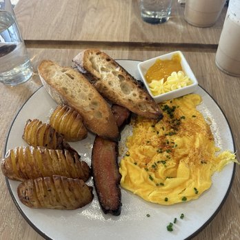 Eller Bakery - Classic Breakfast with Fat piece of bacon - 9/10 - Bakeries Near Me - Costa Mesa, California