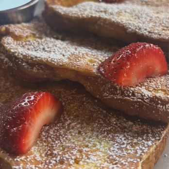 The Icon Restaurant and Lounge - French Toast - Lounges Near Me - Richardson, Texas