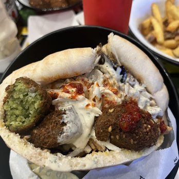 L'As du Fallafel - Shawarma sandwich with falafels put in is the MOVE - Kosher Near Me - Paris, 75