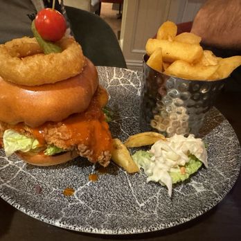 The Bridge House - Buttermilk chicken burger €19.95 - Hotels Near Me - Tullamore, OY