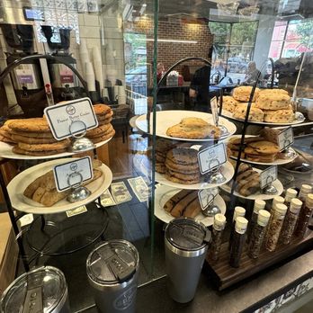 St Elmo's Coffee Pub - Coffee & Tea Near Me - Alexandria, Virginia St Elmo's Coffee Pub - Coffee & Tea Near Me - Alexandria, Virginia