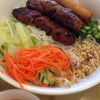 Top Pho - Vermicelli with grilled pork and egg roll - Vietnamese Near Me - Fife, Washington