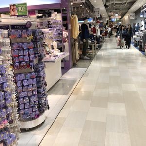 ロペ ピクニック Fashion 大阪府大阪市北区梅田1丁目大阪駅前ダイヤモンド地下街5 509 ディアモール大阪店 大阪市 大阪府 Japan Phone Number Yelp