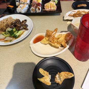 Mizu Sushi - Sushi Bars Near Me - Topeka, Kansas