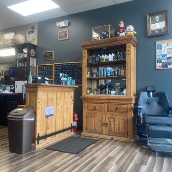 Hometown Barber Shop - Inside - Barbers Near Me - Fredericksburg, Virginia Hometown Barber Shop - Inside - Barbers Near Me - Fredericksburg, Virginia
