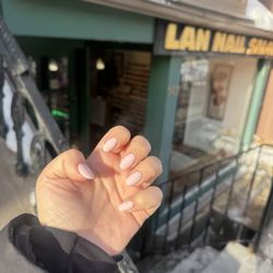 I asked for light pink gel nails