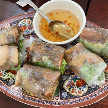 Saigon City - Grilled Chicken Rolls 4/9/23 - Vietnamese Near Me - San Mateo, California