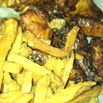 Camino - Nashville flavored chicken with fries - Diners Near Me - Milwaukee, Wisconsin Camino - Nashville flavored chicken with fries - Diners Near Me - Milwaukee, Wisconsin