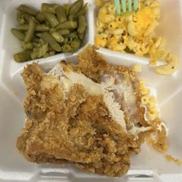 I had fried chicken Mac and cheese and green beans it was the most flavorful food I've had here in Augusta