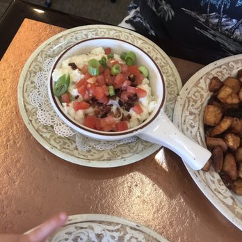 Another Broken Egg Cafe - City grits - Breakfast & Brunch Near Me - Pensacola, Florida