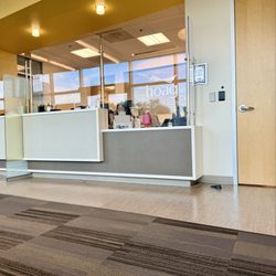 Hoag Urgent Care Irvine - Sand Canyon - Front office/lobby.