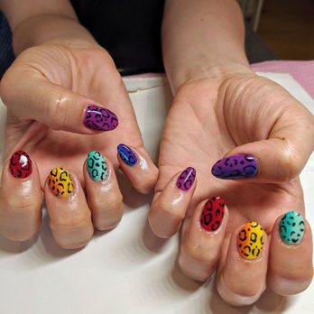 Emi Nails - Lisa Frank cheetah print - Nail Technicians Near Me