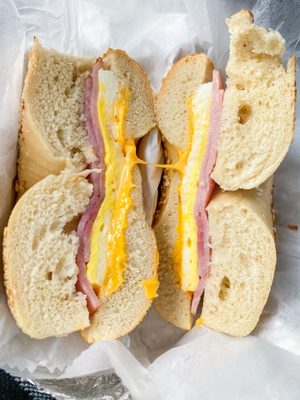 Royal Bagel Bakery & Deli