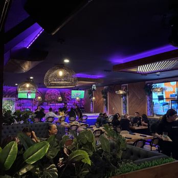 Estrella Cantina Lounge - Dining room - Mexican Near Me - Riverside, California Estrella Cantina Lounge - Dining room - Mexican Near Me - Riverside, California