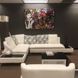 Massage Therapy With Integrative Healing - Waiting room