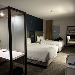 Double queen room Double queen room