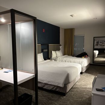 SpringHill Suites by Marriott Reno - Double queen room - Hotels Near Me - Reno, Nevada SpringHill Suites by Marriott Reno - Double queen room - Hotels Near Me - Reno, Nevada