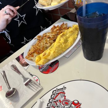 Crazy Otto's Diner - Thus is half an omelette so they are not small portions. - American Near Me - Santa Clarita, California