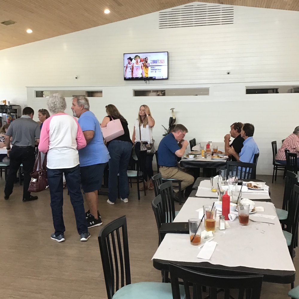 Bozos Too - Inside - Seafood Near Me - Pascagoula, Mississippi Bozos Too - Inside - Seafood Near Me - Pascagoula, Mississippi