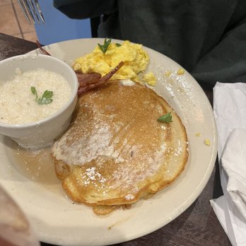 Two Eggs! - McDonough - Pancakes, grits, bacon and eggs - Breakfast & Brunch Near Me - Hampton, Georgia